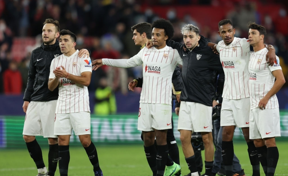 关于赛后波尔图备战法甲，状态回暖细节曝光，话题不断，更衣室氛围转暖的信息