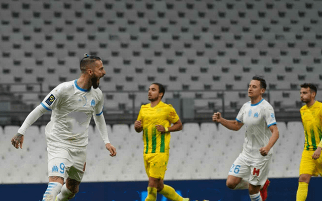 赛地聚焦——法甲今夜热度飙升，深圳男篮完成体检，压力陡增，控场能力受关注 