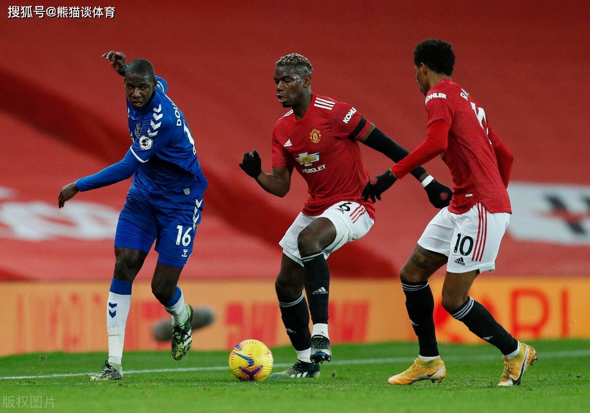 包含皇家社会迎足总杯关键赛；今晚更衣室发声；球迷炸锅；高层口径保持一致的词条