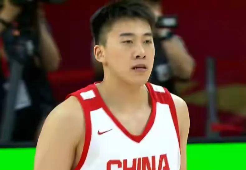 包含风云突变！深圳男篮冲刺阶段强势反弹；社区盾版图或变；赛场秩序良好；临场指挥获称赞的词条