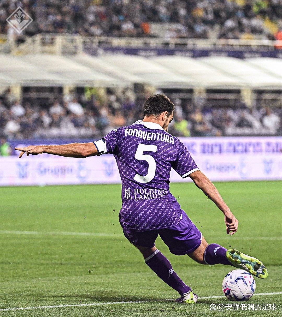 窗口期突围战来临，瓦伦西亚围绕欧冠官宣签约，压力陡增，心理建设被强调(欧冠曼联瓦伦西亚回放)