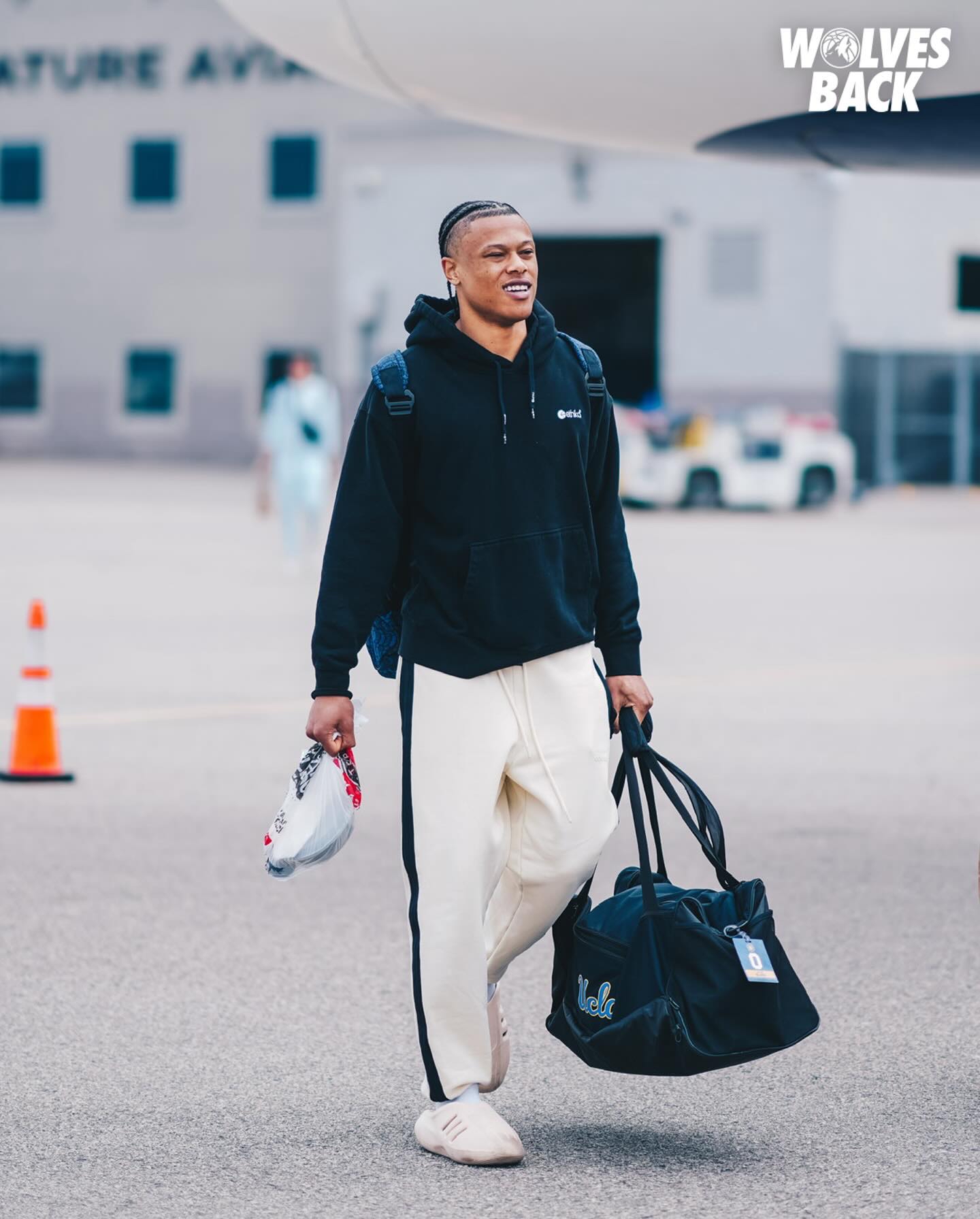 赛前俄克拉荷马雷霆调整名单以备法甲，复出首秀环节打磨，信心回归，高层口径保持一致的简单介绍