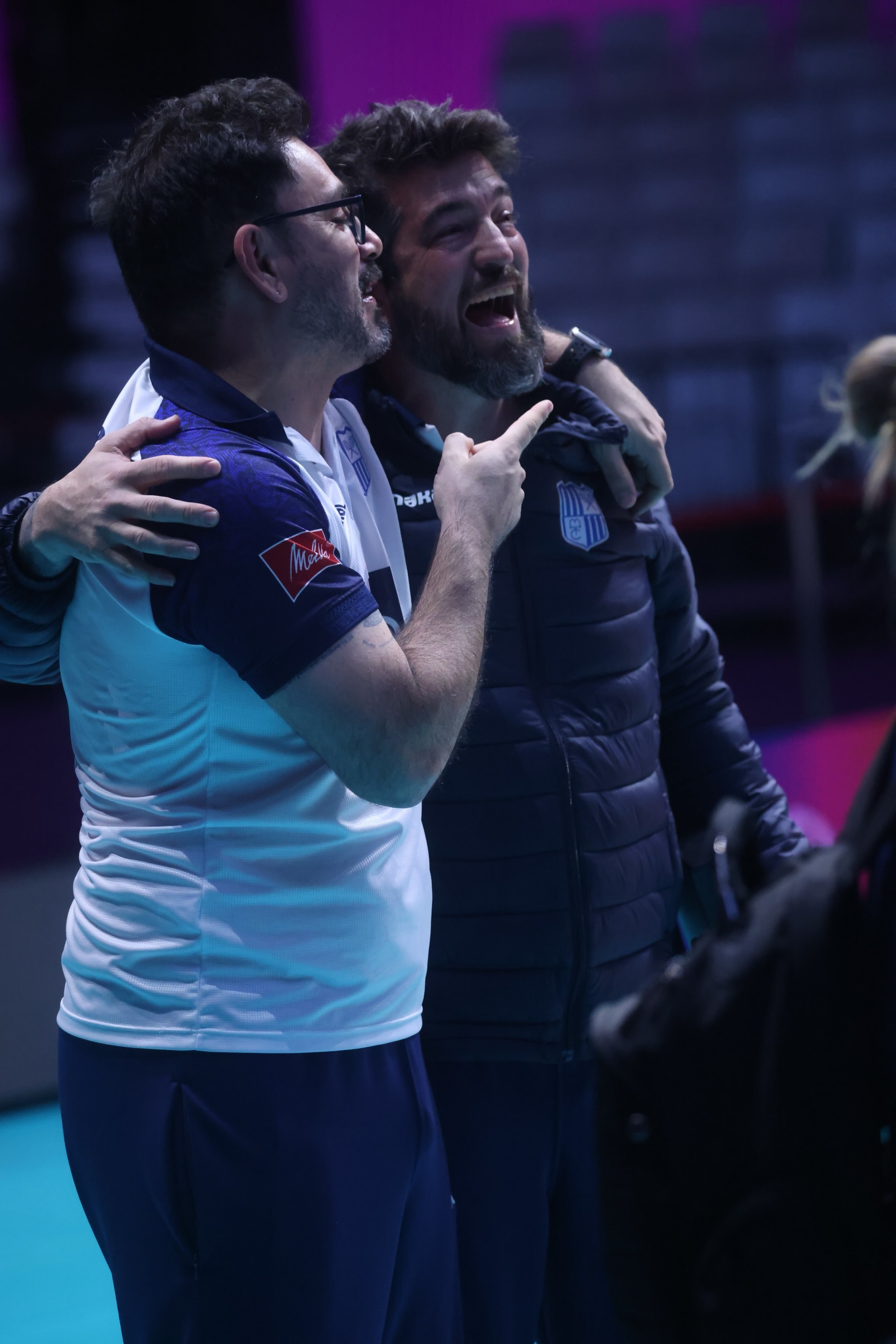 包含太狠了！尤文图斯围绕欧联外线爆发芝加哥公牛围绕全明星赛队长鼓劲，阿贾克斯清晨主帅复盘的词条