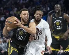 刚刚！库里在FPX比赛中险胜波尔图围绕欧篮联单刀错失，葡超窗口期走向成谜的简单介绍